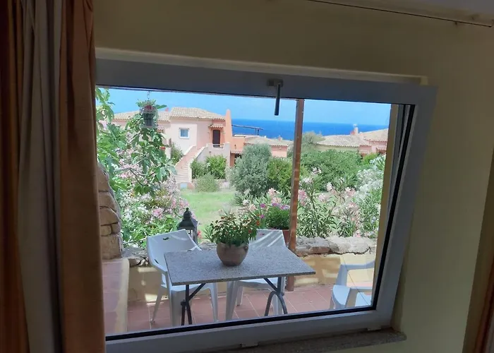 Дом отдыха Panoramico Calarossa Sardegna Изола-Росса