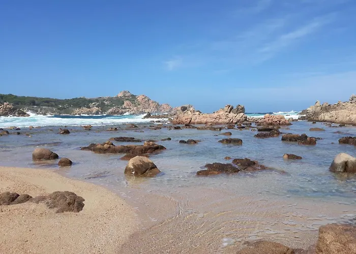 Panoramico Calarossa Sardegna * Изола-Росса