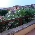 Casa de Férias Panoramico Calarossa Sardegna *