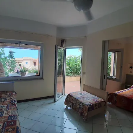 Panoramico Calarossa Sardegna Nyaraló *
